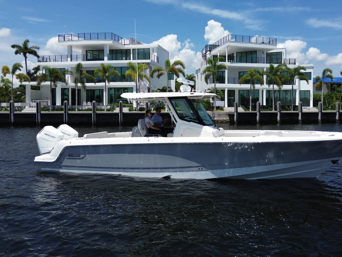 2026 Boston Whaler 330 Outrage 33.0 feet, Pompano Beach, Florida #1