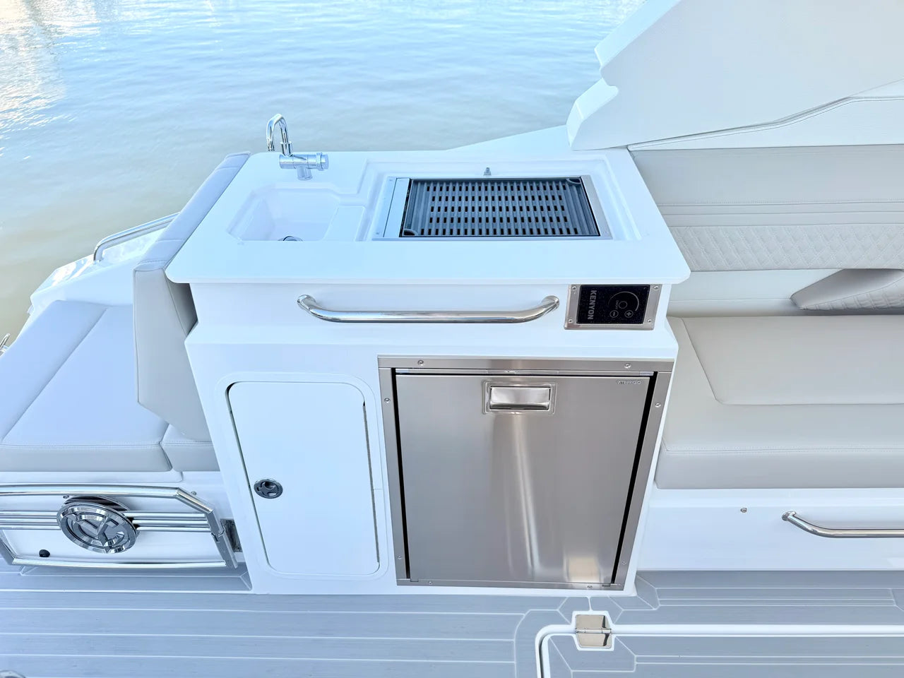 2026 Cruisers Yachts 34 GLS Outboard 34.0 feet, St Petersburg, FL #46