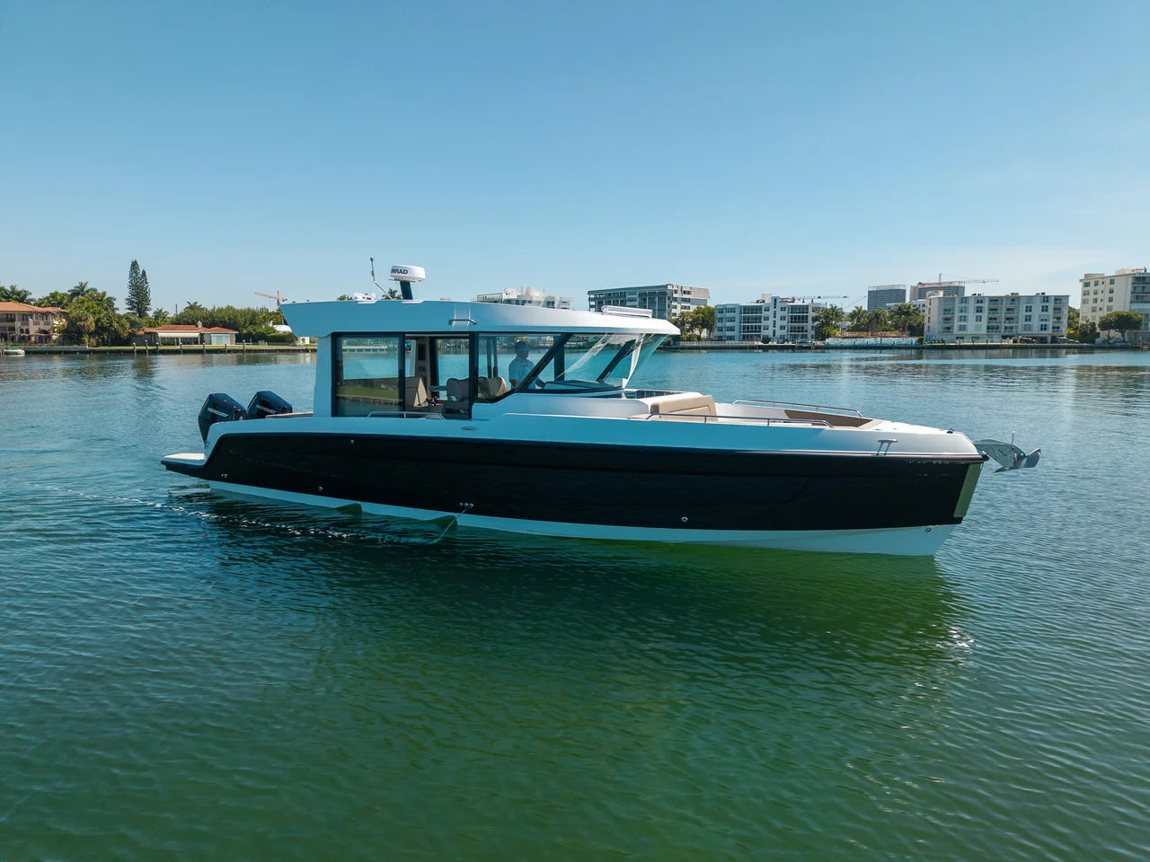 2026 Cruisers Yachts 38 VTR EC 38.0 feet, Miami, FL #8
