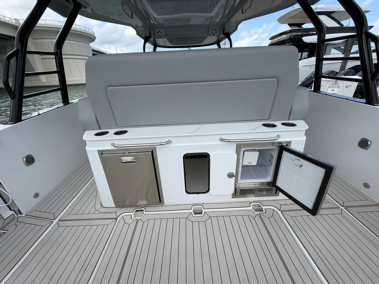 2026 Cruisers Yachts 38 VTR 38.0 feet, Jupiter, Florida #36