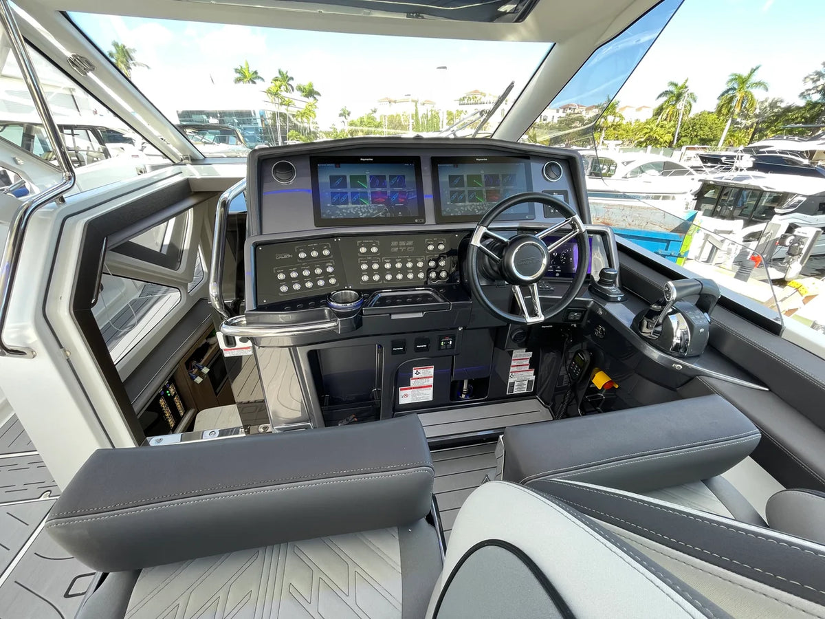 2023 Galeon 325 GTO 32.0 feet, Jupiter, Florida #9