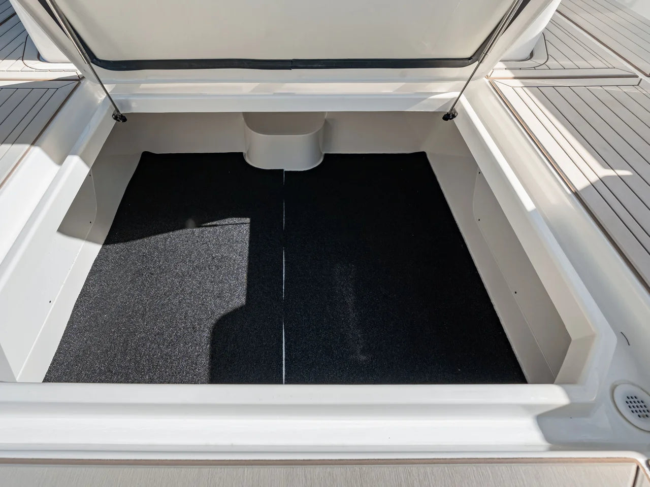 2026 Cruisers Yachts 38 VTR 38.0 feet, Clearwater, Florida #70