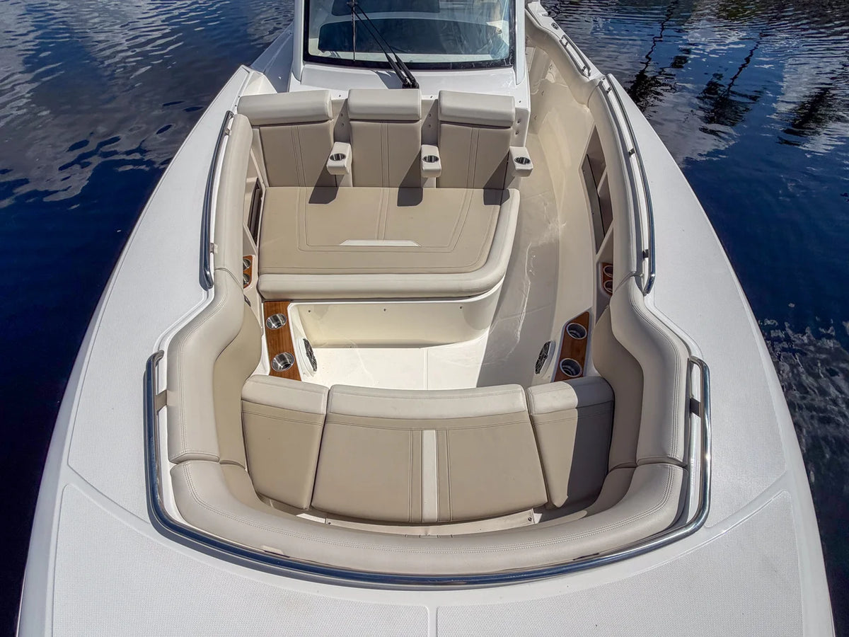2027 Boston Whaler 350 Realm 35.0 feet, Fort Myers, FL #31