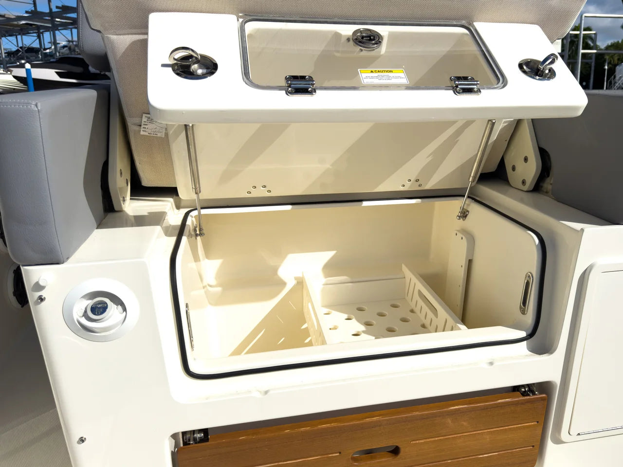 2025 Boston Whaler 350 REALM 35.0 feet, Fort Myers, FL #21