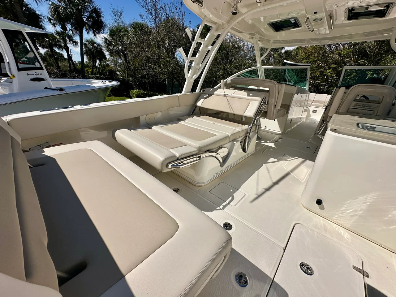 2024 Boston Whaler 320 VANTAGE 32.0 feet, Jupiter, Florida #18