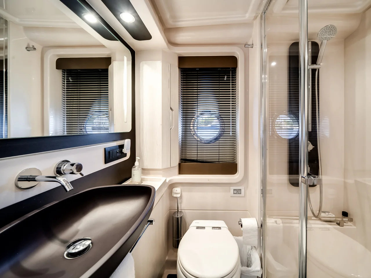 2021 Azimut 50 FLY 50.0 feet, Pompano Beach, Florida #54