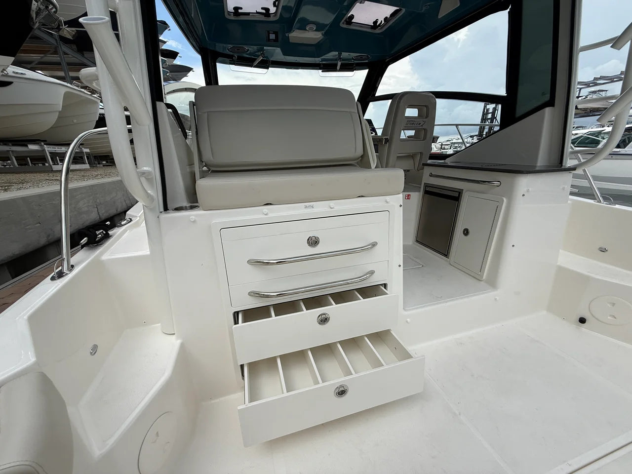 2027 Boston Whaler 325 Conquest 32.0 feet, Sarasota, FL #32