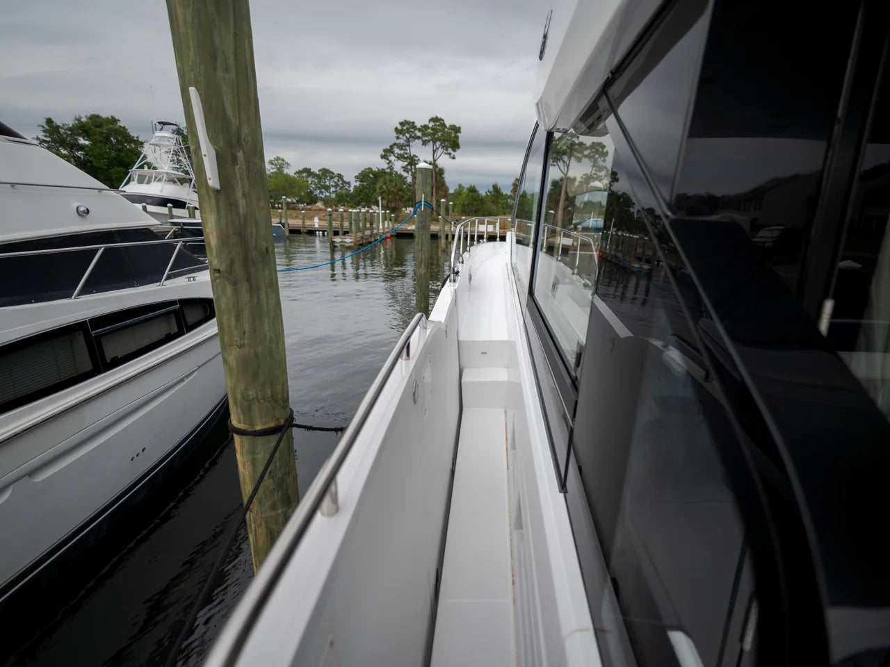 2026 Cruisers Yachts 57 FLY 57.0 feet, Panama City, FL #13