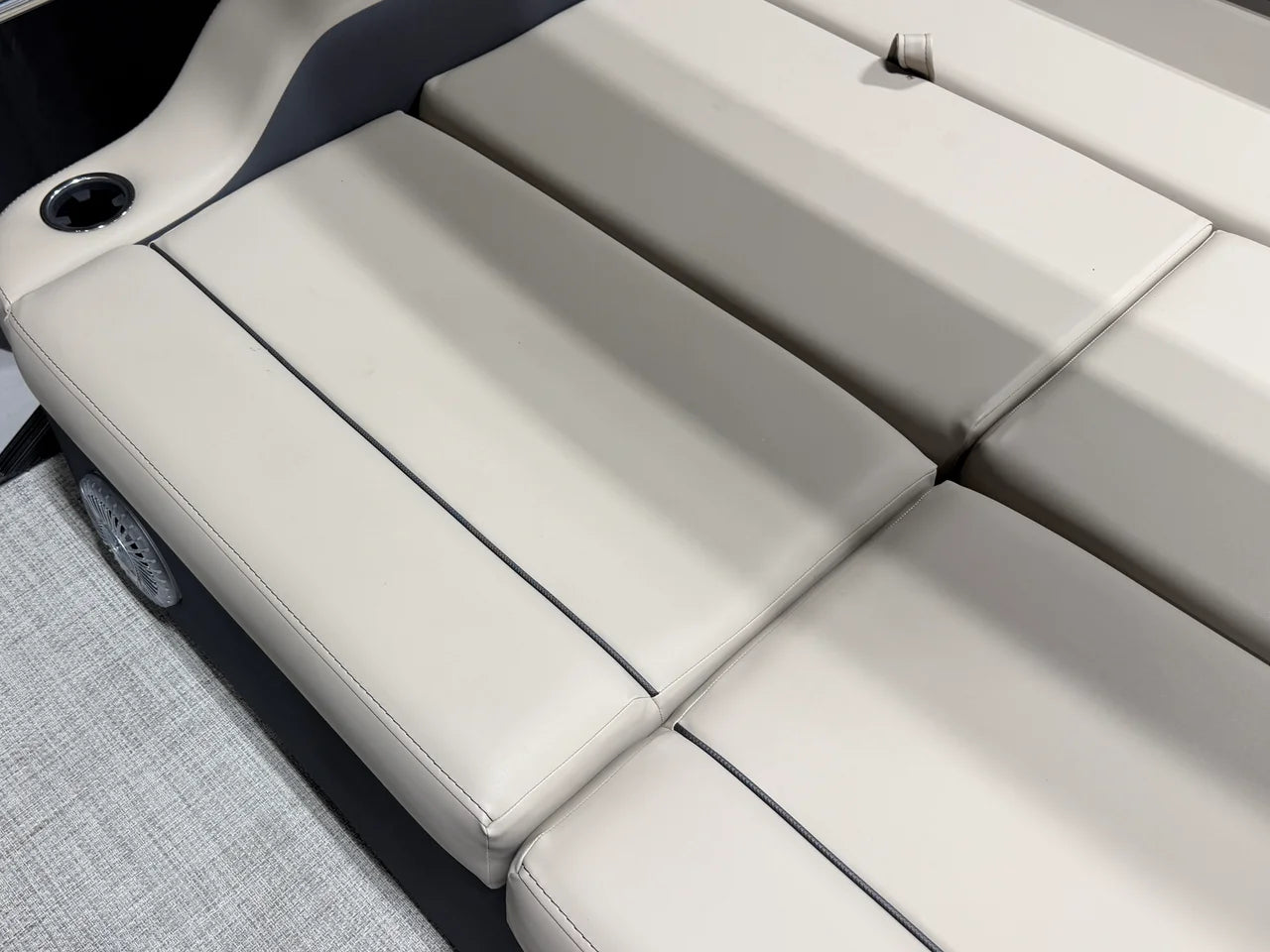 2027 Barletta CABRIO22UC 22.0 feet, Crosslake, Minnesota #68