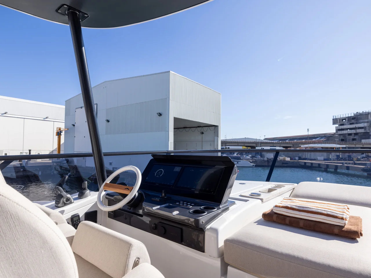 2027 Azimut Fly 82 82.0 feet, Pompano Beach, FL #4