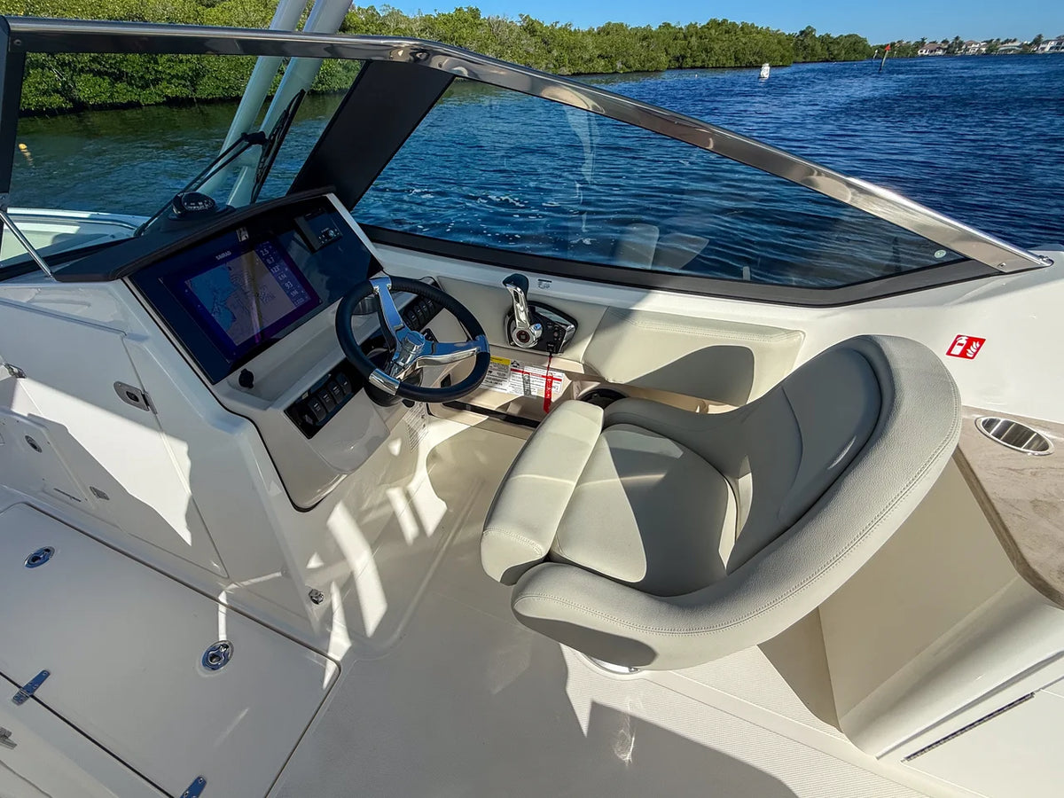 2027 Boston Whaler 240 Vantage 24.0 feet, Fort Myers, FL #12