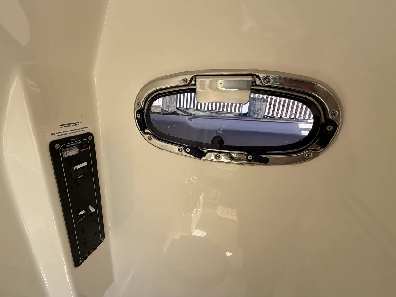2024 Boston Whaler 330 OUTRAGE 33.0 feet, Huntington, NY #33
