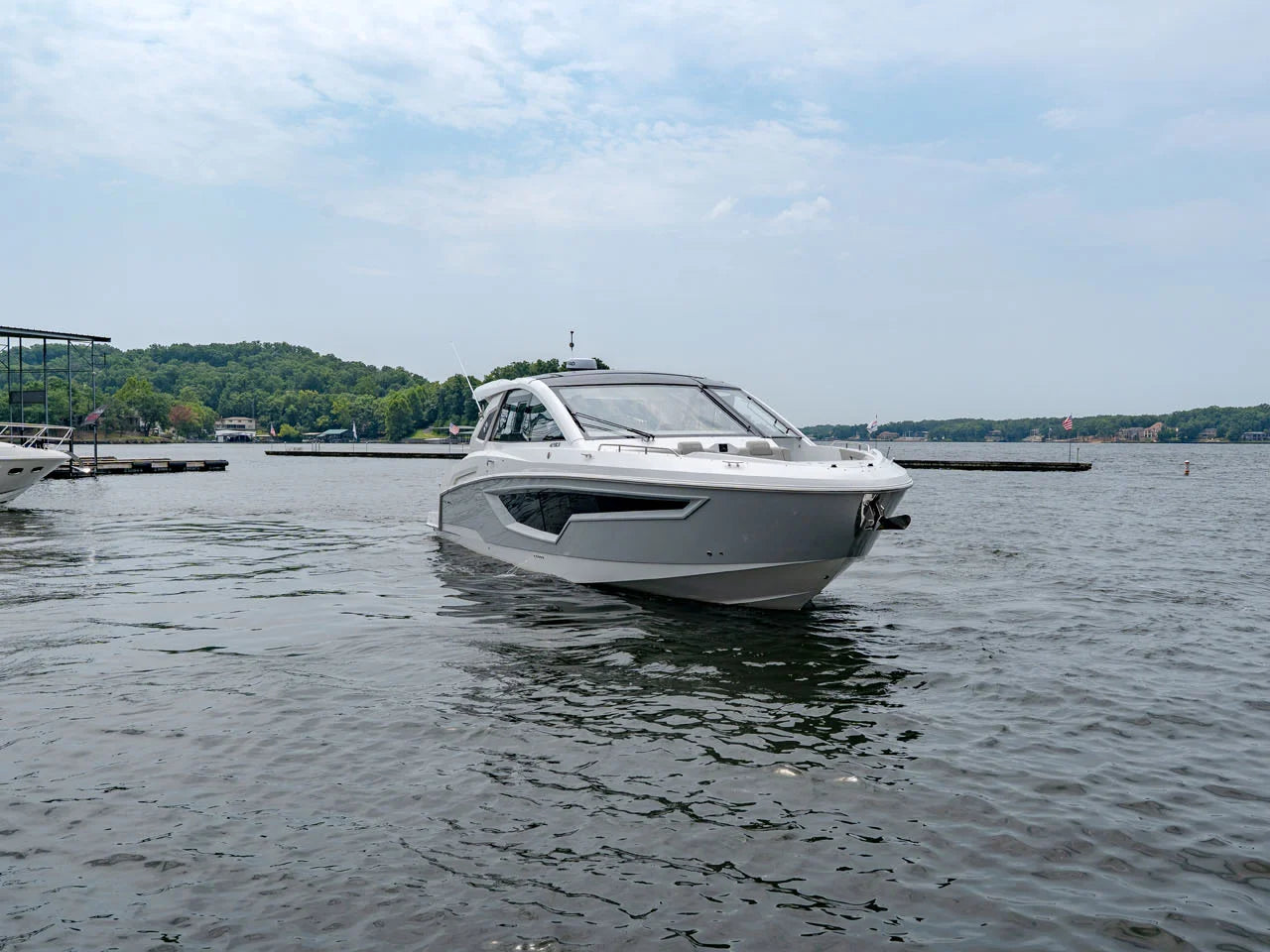2027 Cruisers Yachts 42 GLS Outboard 42.0 feet, Lake Ozark, MO #5