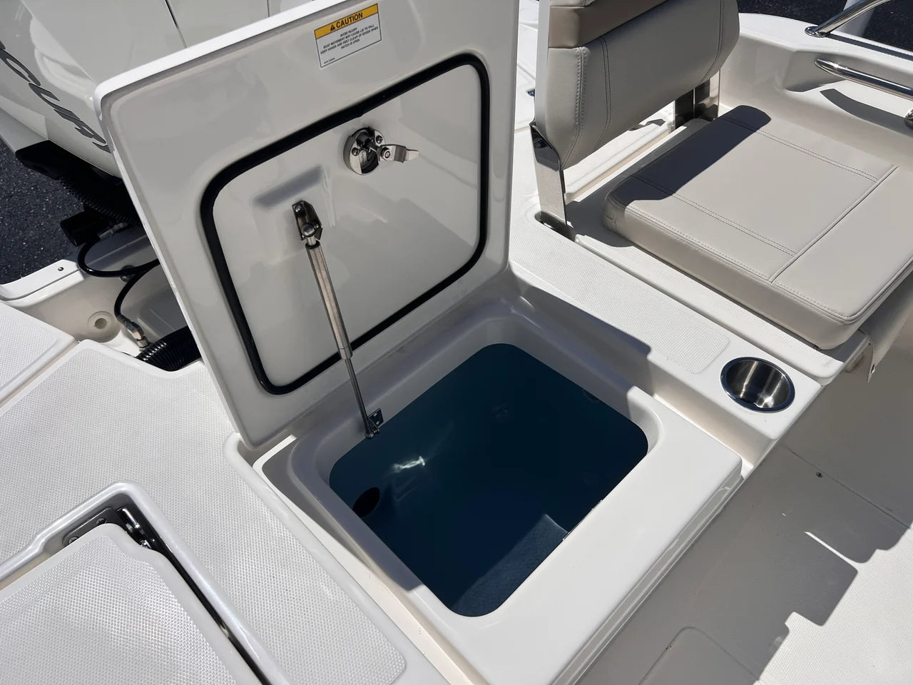 2026 Boston Whaler 250 Dauntless 25.0 feet, Greenville, SC #12