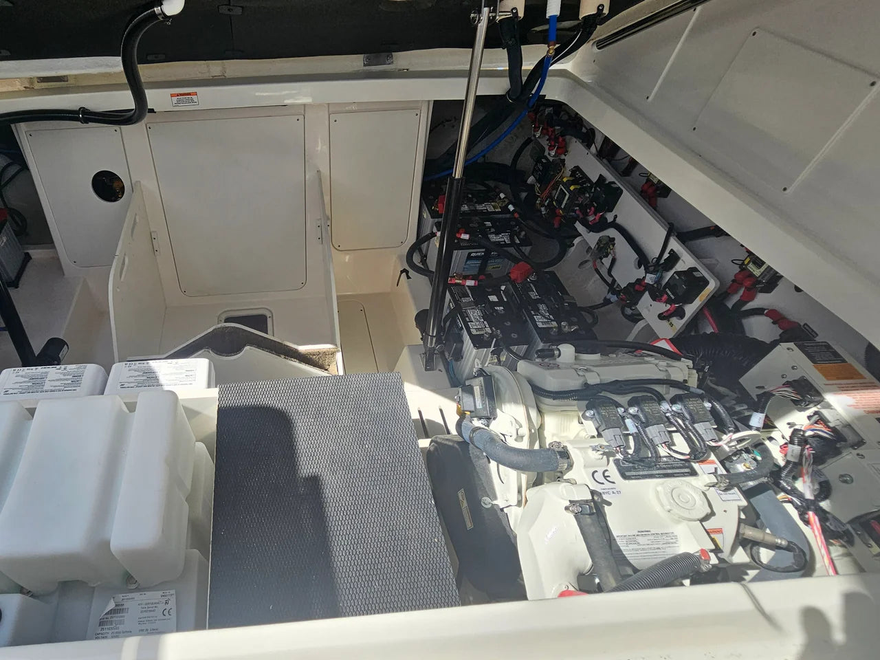 2026 Sea Ray 320 SUNDANCER COUPE OB 32.0 feet, Brick Township, New Jersey #36
