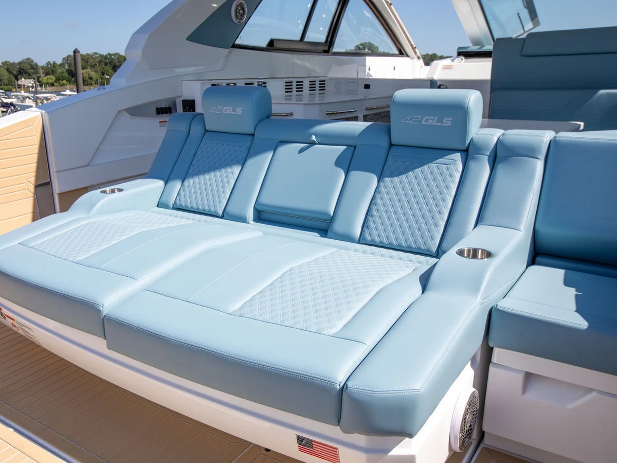 2027 Cruisers Yachts 42 GLS Outboard 42.0 feet, Brick Township, New Jersey #14