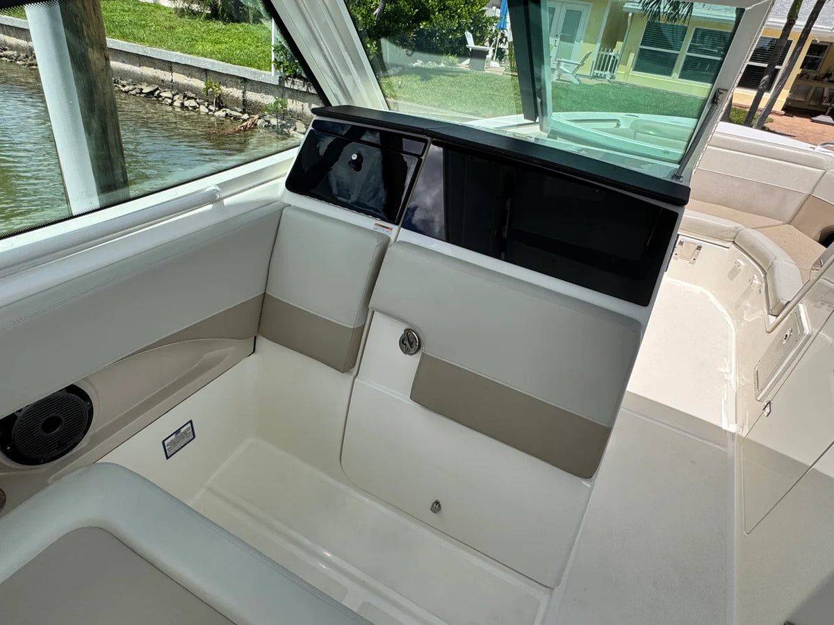 2022 Boston Whaler 280 VANTAGE 28.0 feet, St Petersburg, FL #26