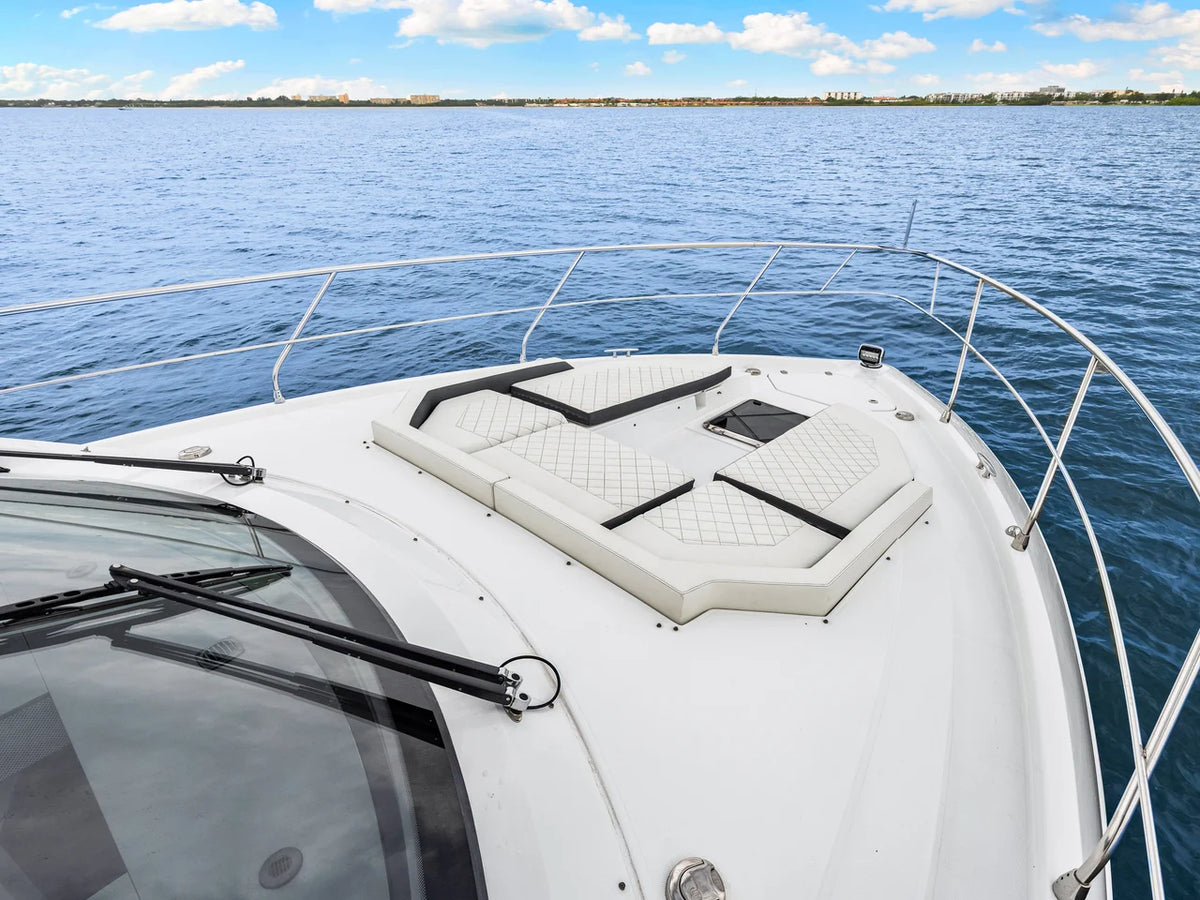 2022 Cruisers Yachts 46 Cantius 46.0 feet, Clearwater, Florida #48
