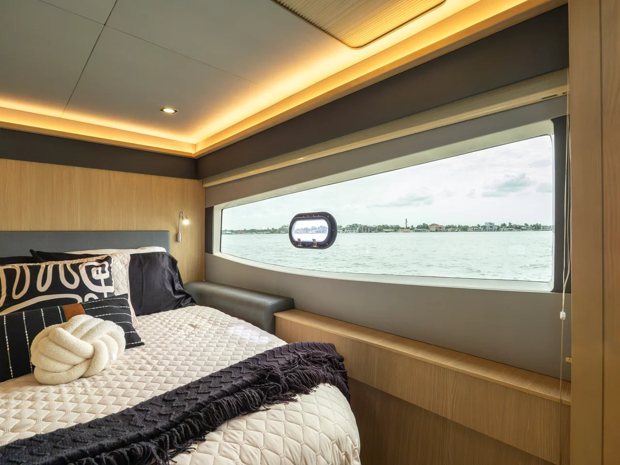 2024 Aquila 42Y 42.0 feet, St Petersburg, FL #25