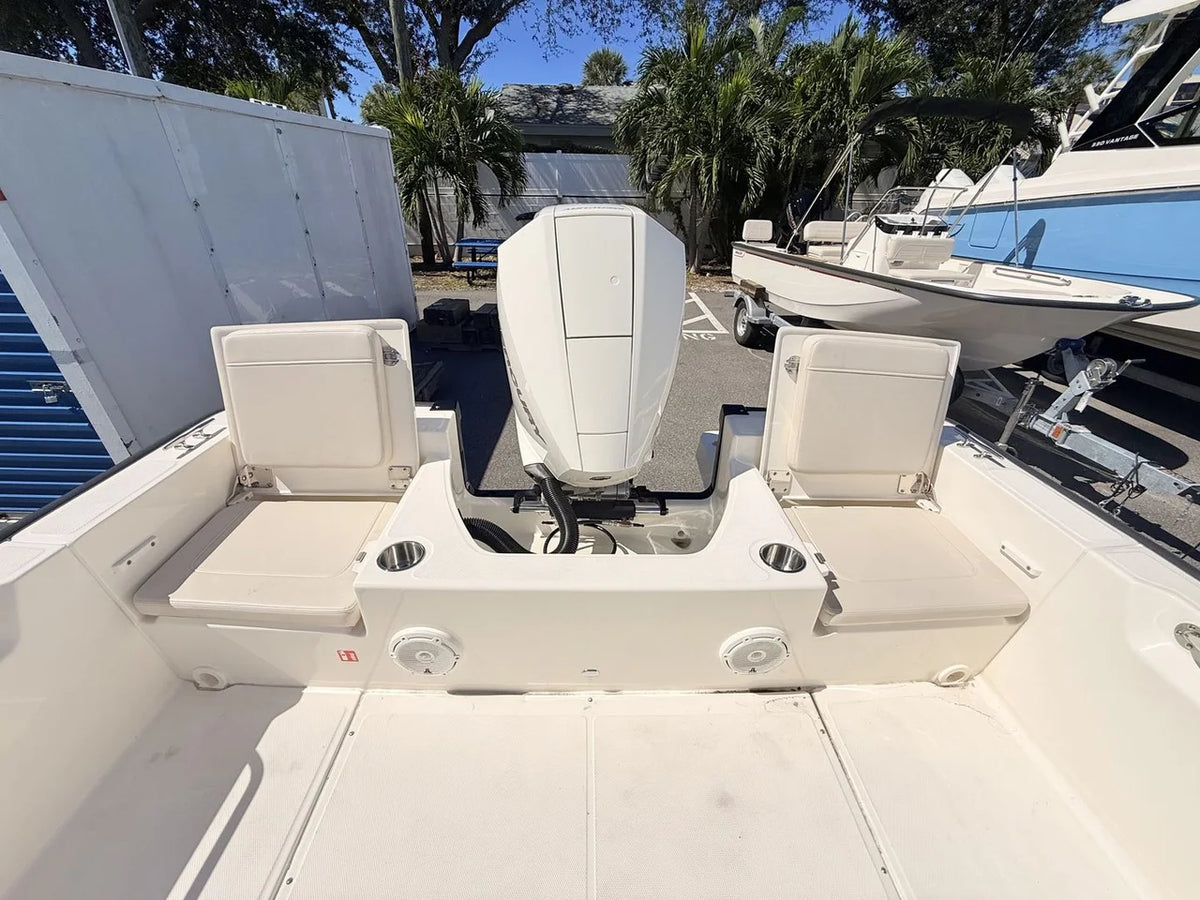 2027 Boston Whaler 210 Montauk 21.0 feet, St Petersburg, FL #18