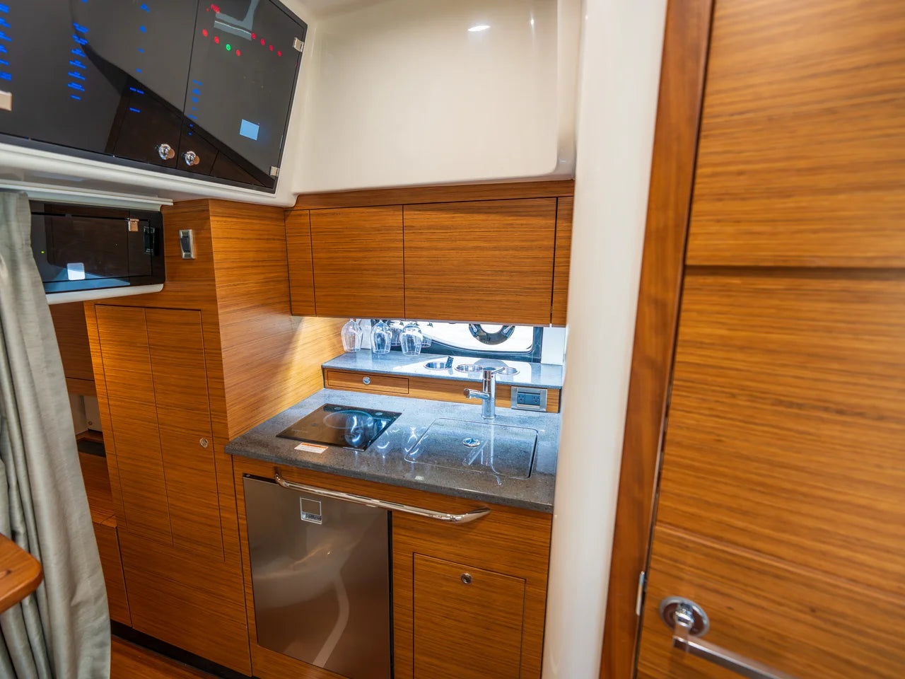 2026 Boston Whaler 405 Conquest 40.0 feet, Wrightsville Beach, North Carolina #36