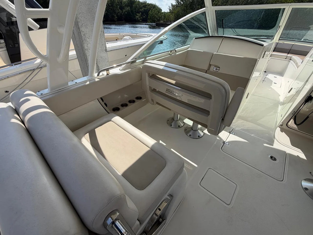 2017 Boston Whaler 320 VANTAGE 32.0 feet, Key Largo, FL #18