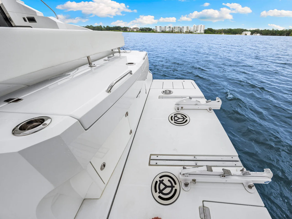 2022 Cruisers Yachts 46 Cantius 46.0 feet, Clearwater, Florida #40