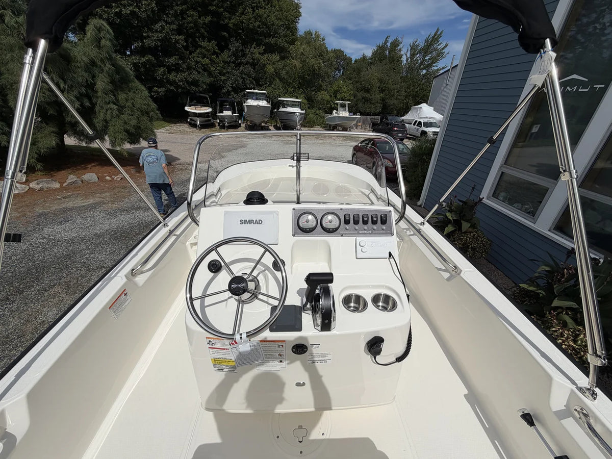 2027 Boston Whaler 190 Montauk 19.0 feet, Wakefield, RI #9