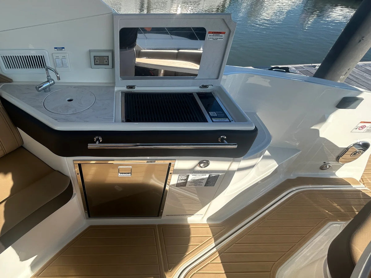 2026 Sea Ray Sundancer 320 Outboard 32.0 feet, Grasonville, MD #20