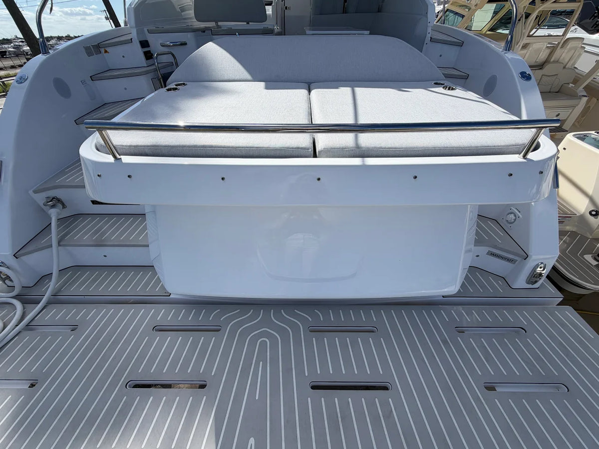 2027 Azimut A45 45.0 feet, Stuart, Florida #12