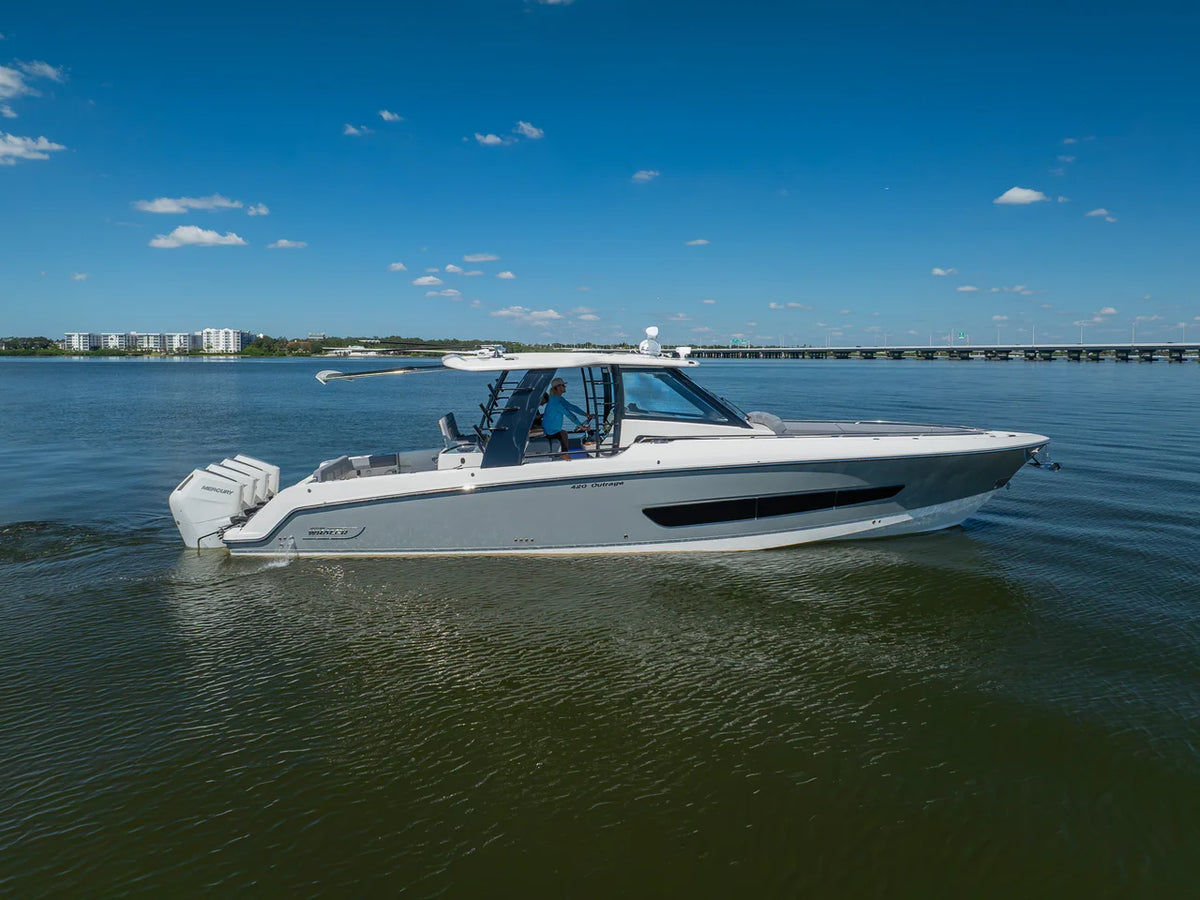 2027 Boston Whaler 420 Outrage 42.0 feet, Clearwater, Florida #5