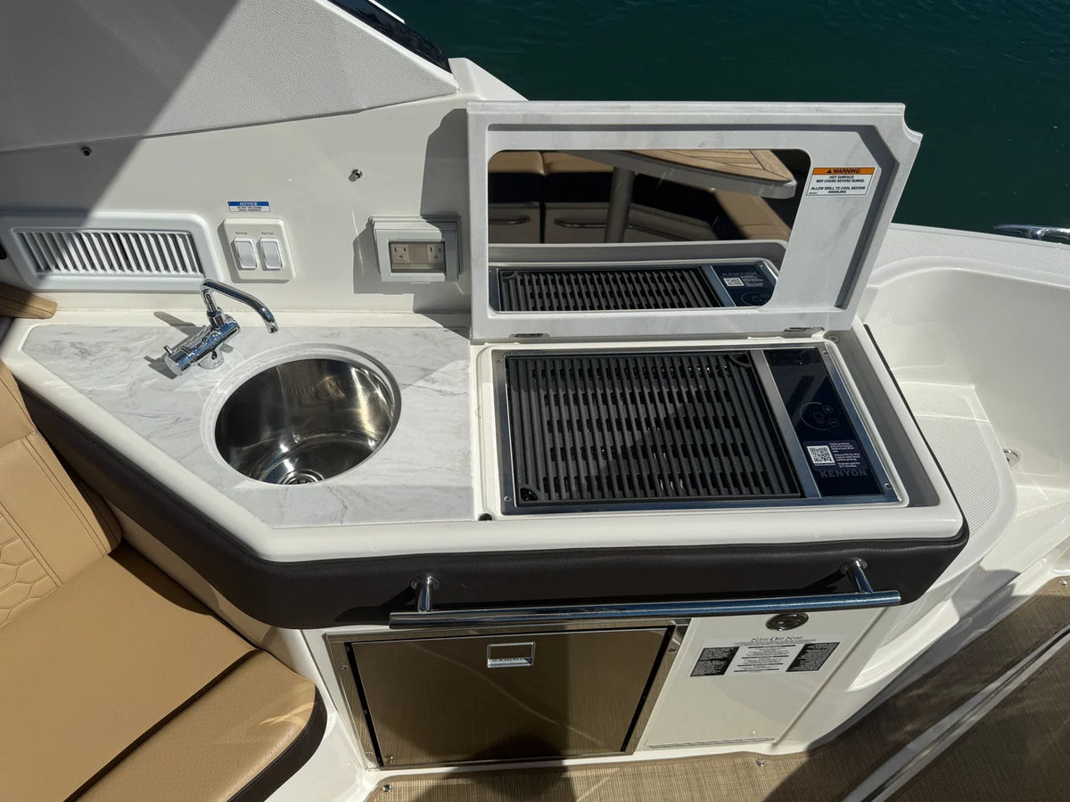 2025 Sea Ray Sundancer 320 Outboard 32.0 feet, Wrightsville Beach, North Carolina #27