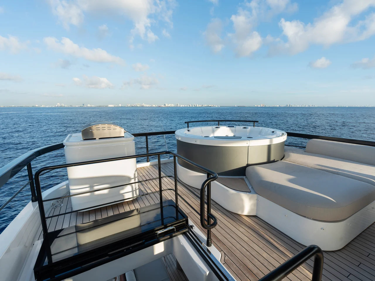 2027 Azimut Fly 82 82.0 feet, Pompano Beach, FL #13