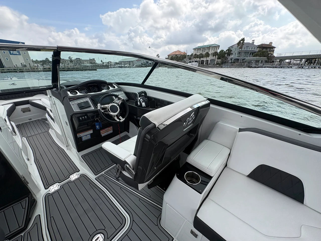 2019 Monterey 305 SS 31.0 feet, Seabrook, TX #24