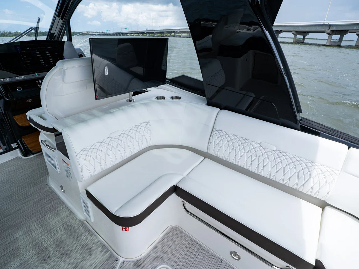 2026 Sea Ray Sundancer 370 Outboard 37.0 feet, Clearwater, Florida #27