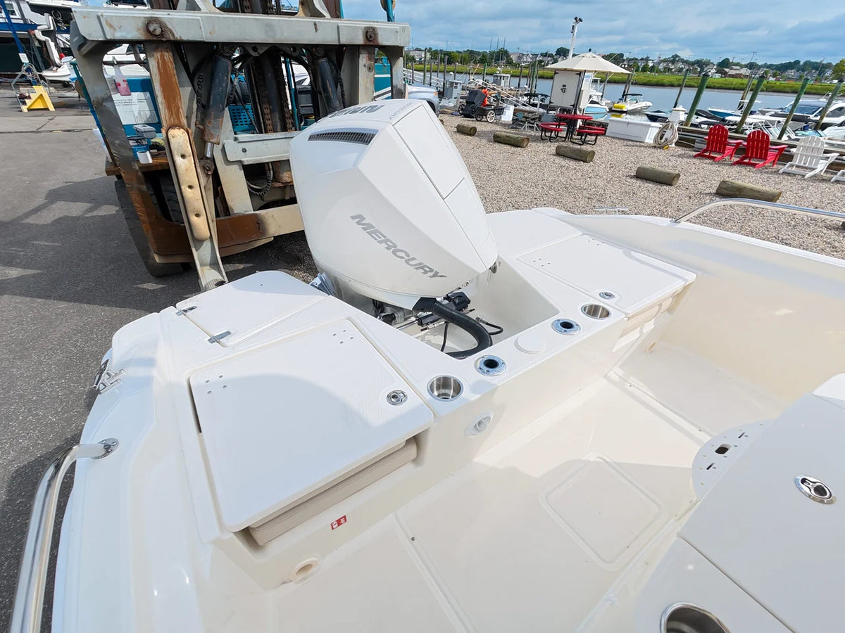2027 Boston Whaler 220 Dauntless 22.0 feet, Norwalk, Connecticut #6