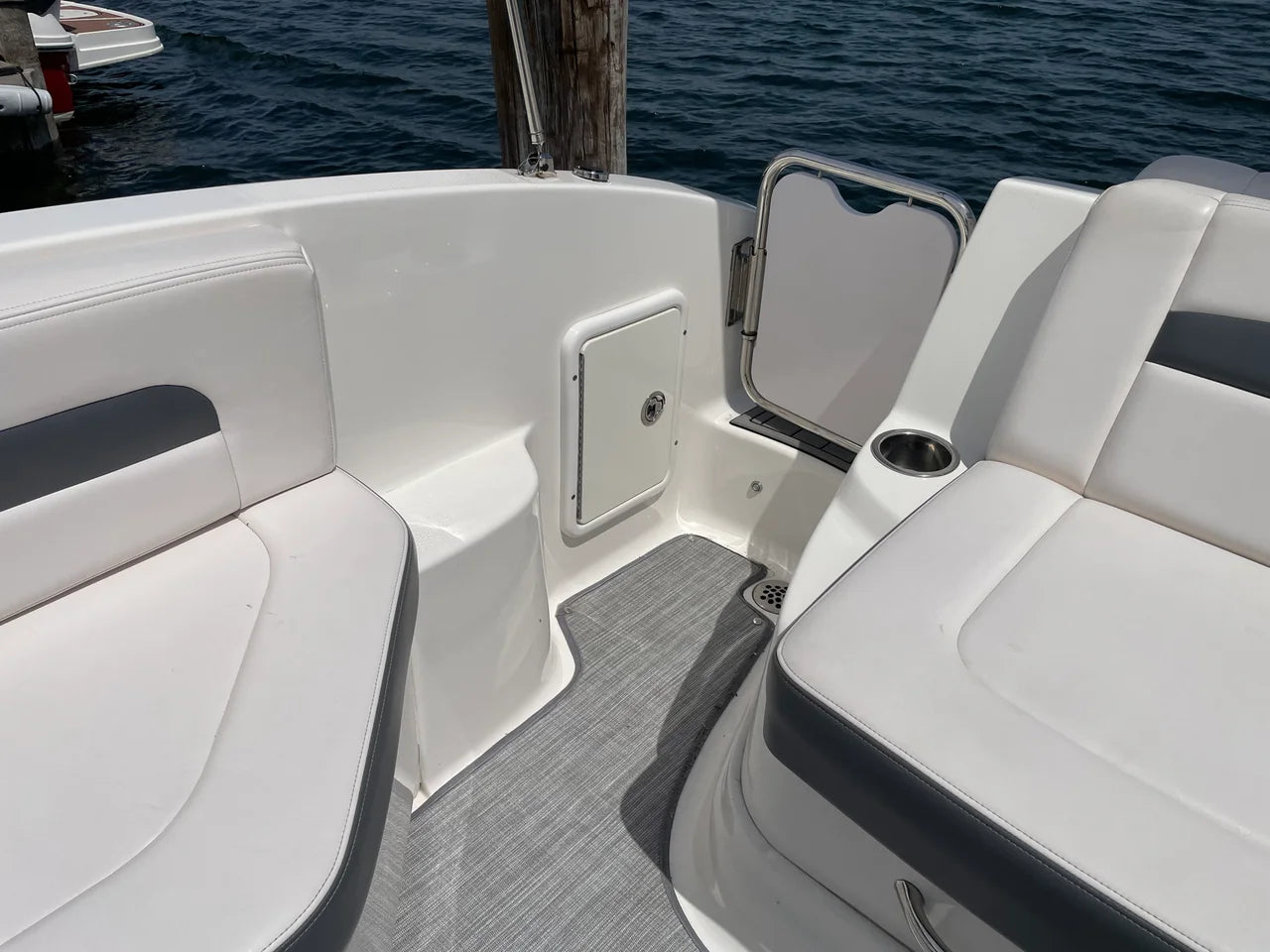 2016 Chaparral 264 SUNSETA 26.0 feet, Excelsior, Minnesota #24
