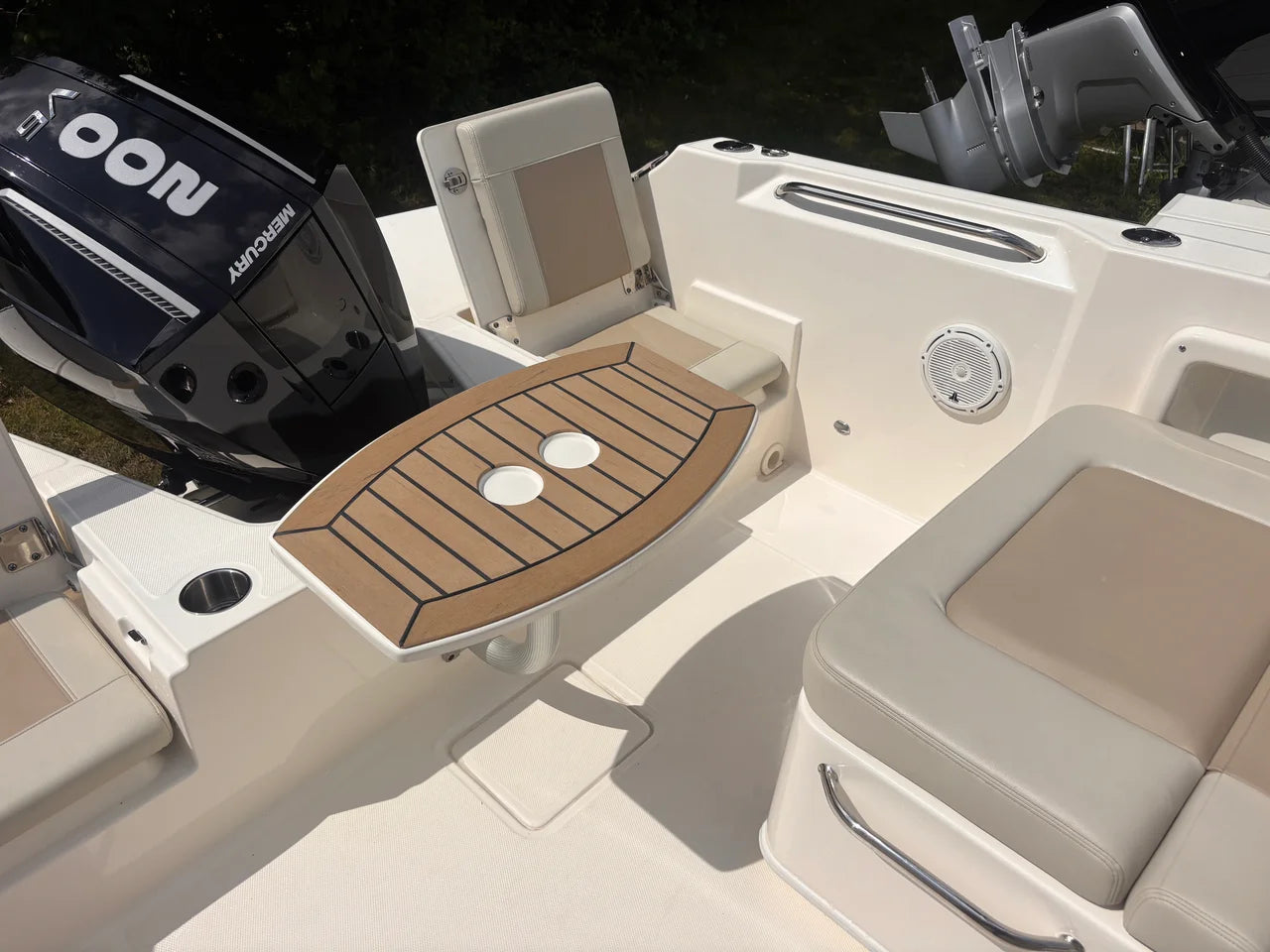 2026 Boston Whaler 210 VANTAGE 21.0 feet, Westbrook, Connecticut #24