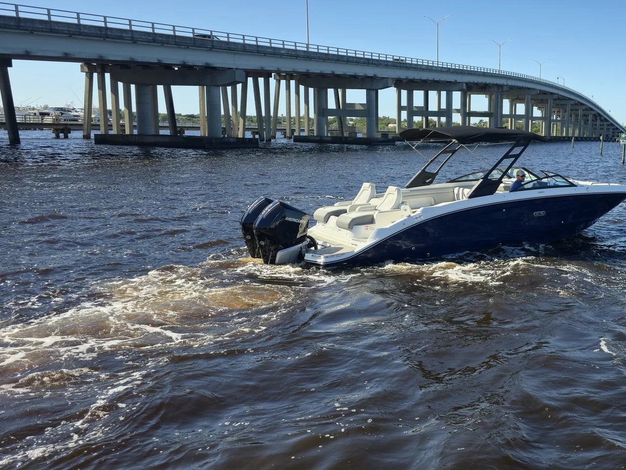 2026 Sea Ray SDX 290 Outboard 29.0 feet, Stuart, Florida #3