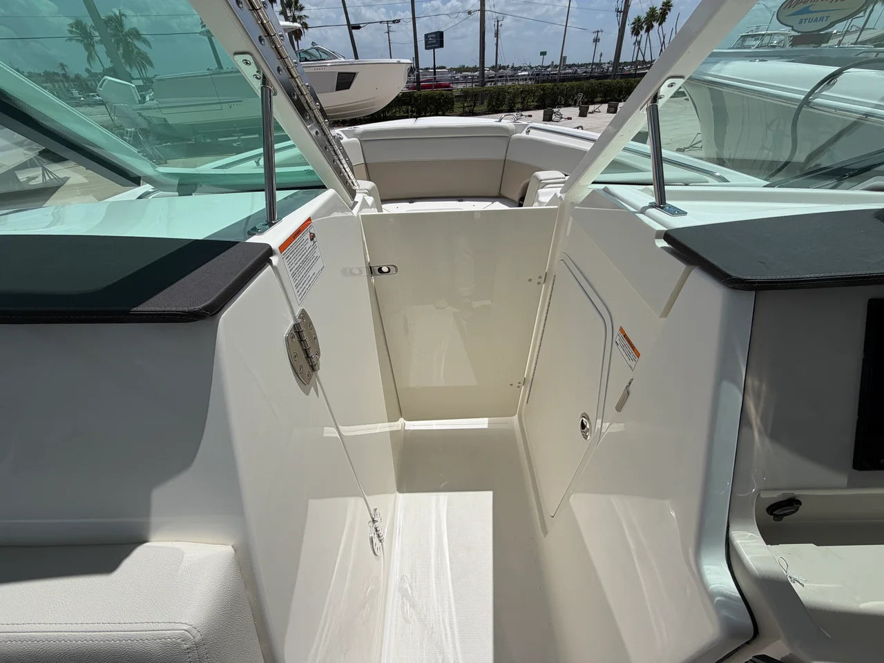 2027 Boston Whaler 280 Vantage 28.0 feet, Stuart, Florida #38