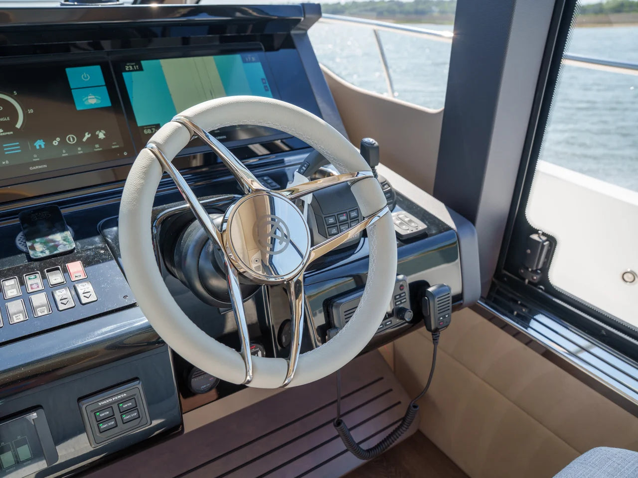 2026 Cruisers Yachts 50 FLY 50.0 feet, Wrightsville Beach, North Carolina #38