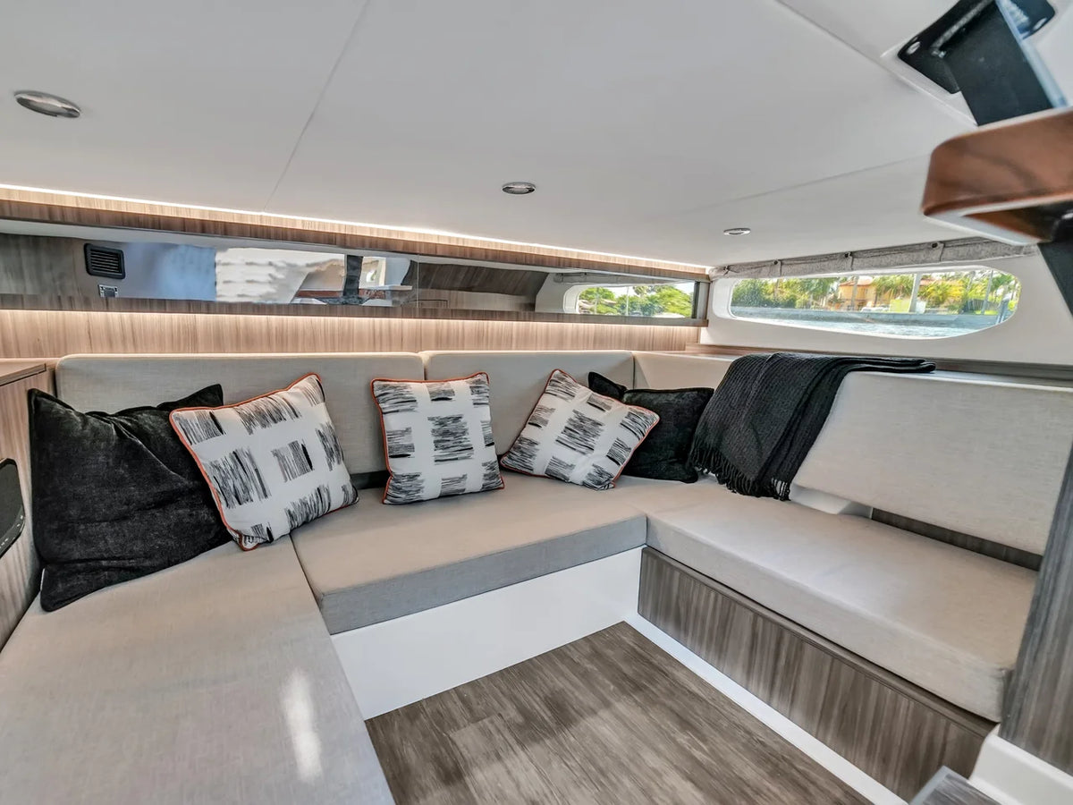 2026 Sea Ray Sundancer 370 Outboard 37.0 feet, Pompano Beach, Florida #33