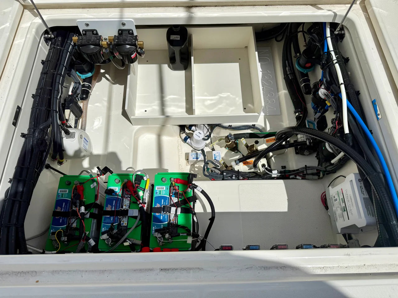 2022 Boston Whaler 350 OUTRAGE 35.0 feet, Fort Myers, FL #15