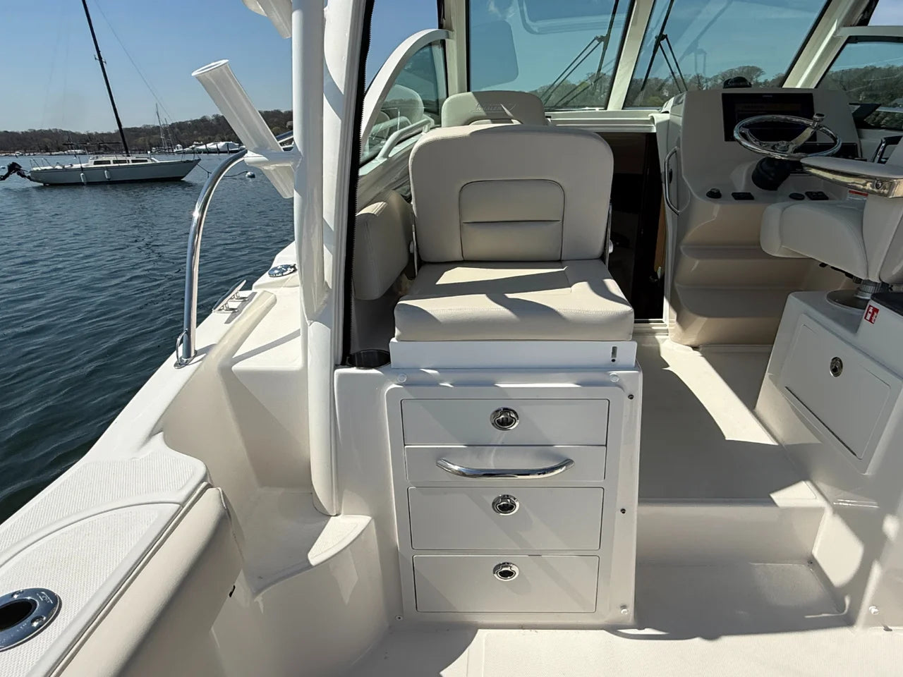 2026 Boston Whaler 285 Conquest 28.0 feet, Huntington, NY #16