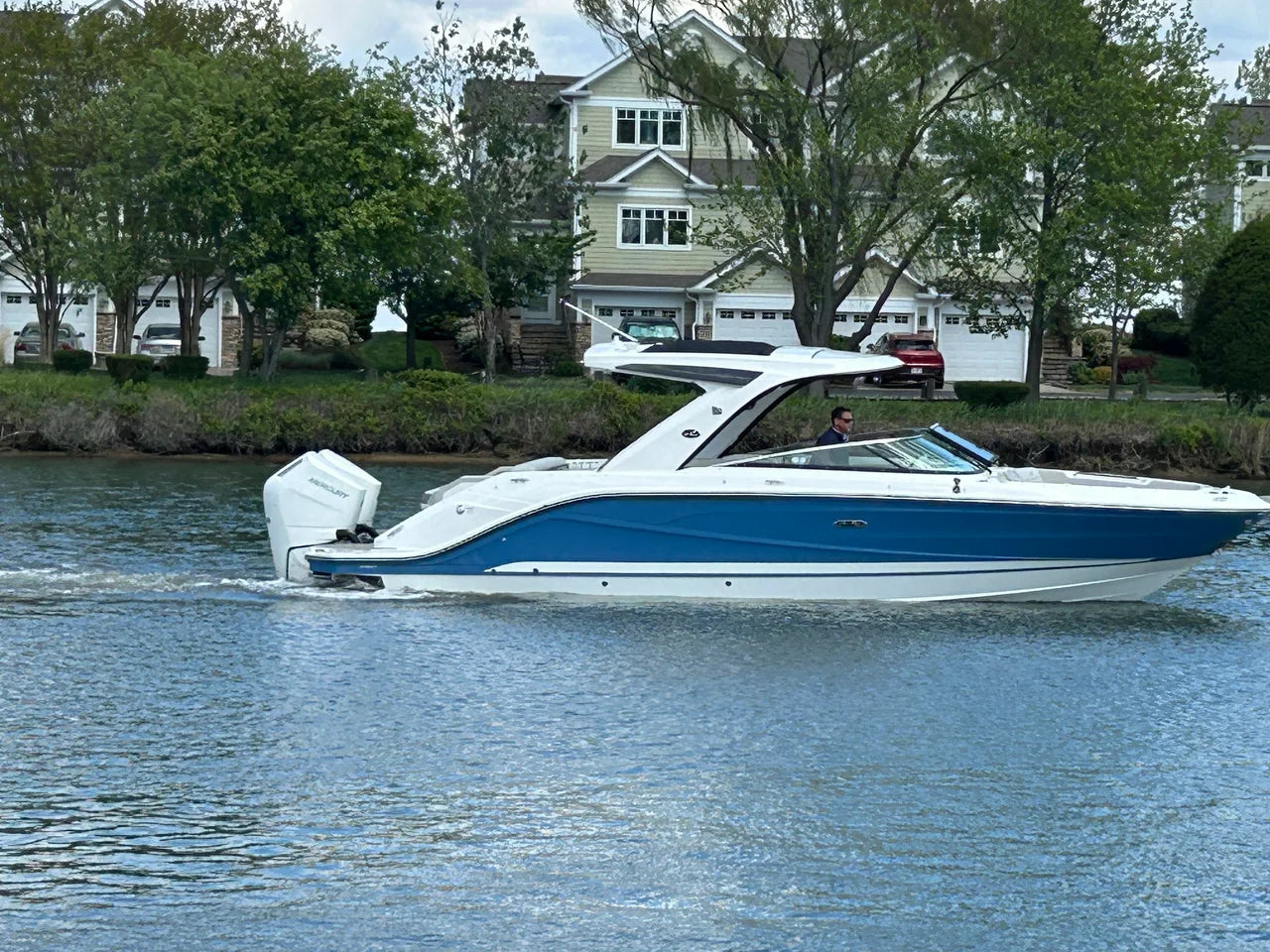 2026 Sea Ray SLX 310 Outboard 31.0 feet, Grasonville, Maryland #2
