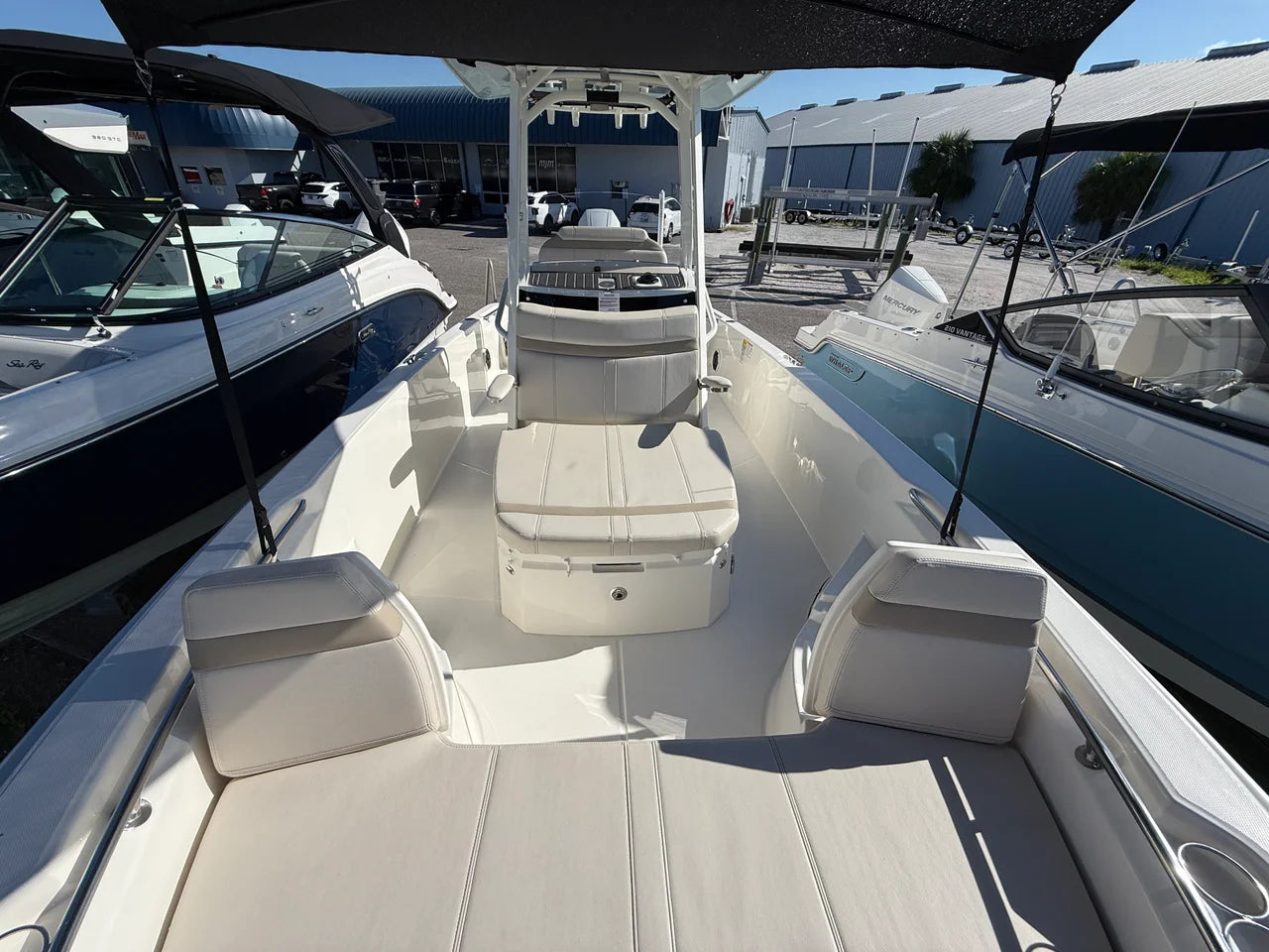 2027 Boston Whaler 250 Dauntless 25.0 feet, Venice, Florida #6