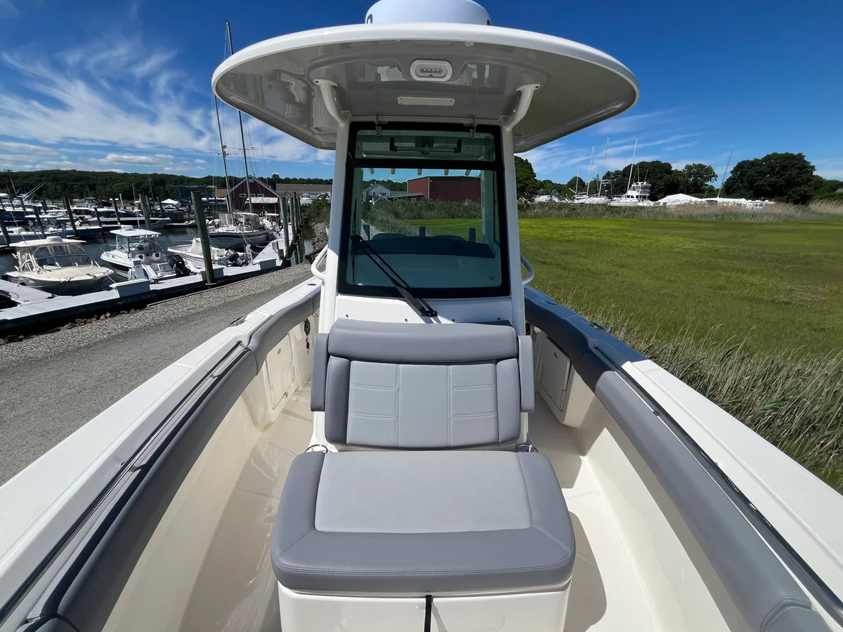 2026 Boston Whaler 250 Outrage 25.0 feet, Westbrook, Connecticut #18