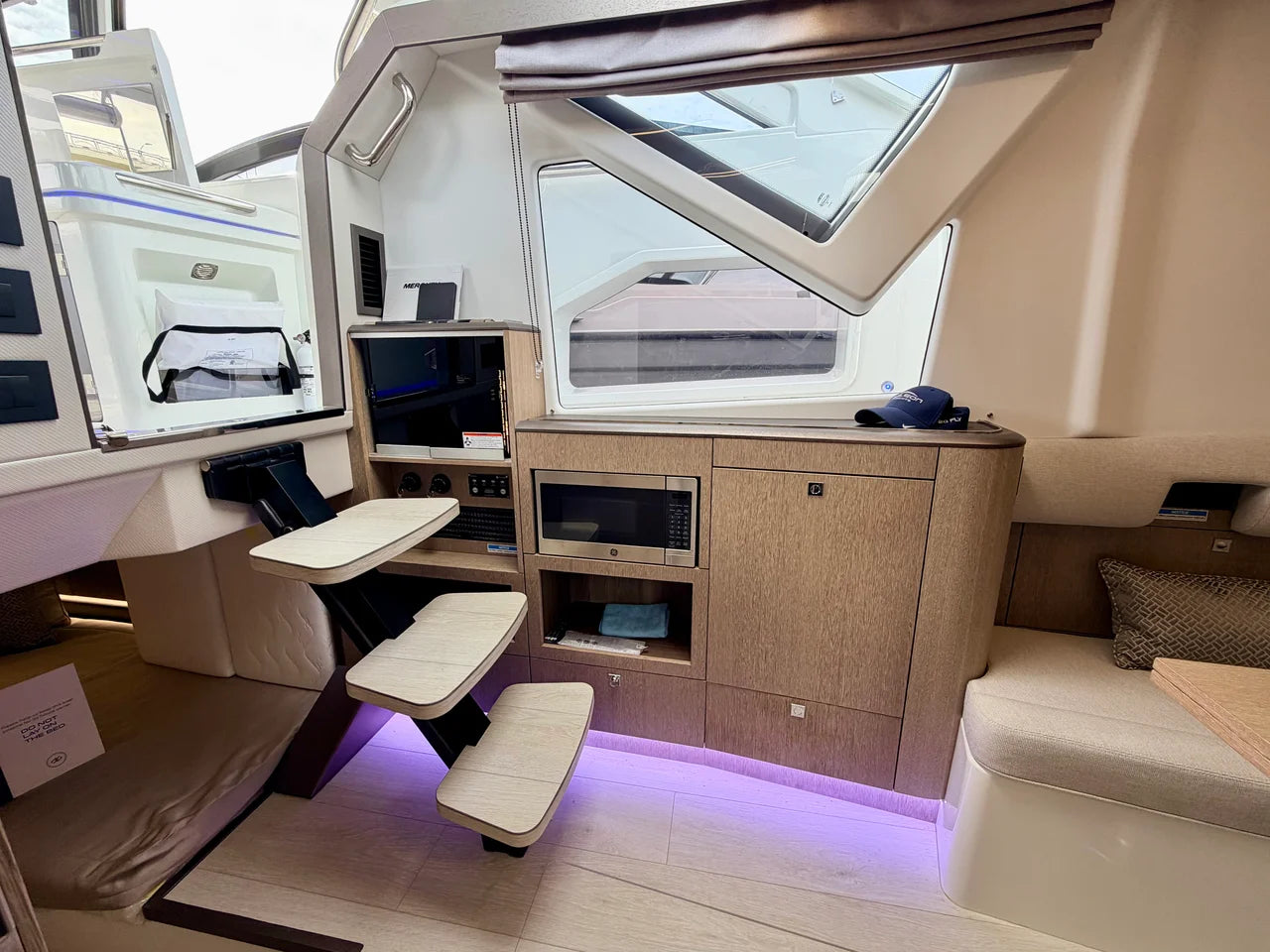 2025 Galeon 375 GTO 37.0 feet, Jupiter, Florida #41