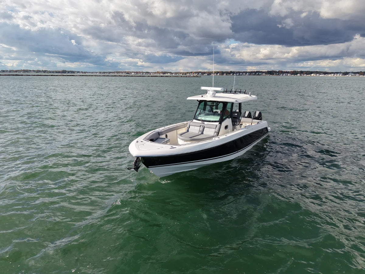 2026 Boston Whaler 360 Outrage 36.0 feet, Westbrook, Connecticut #21