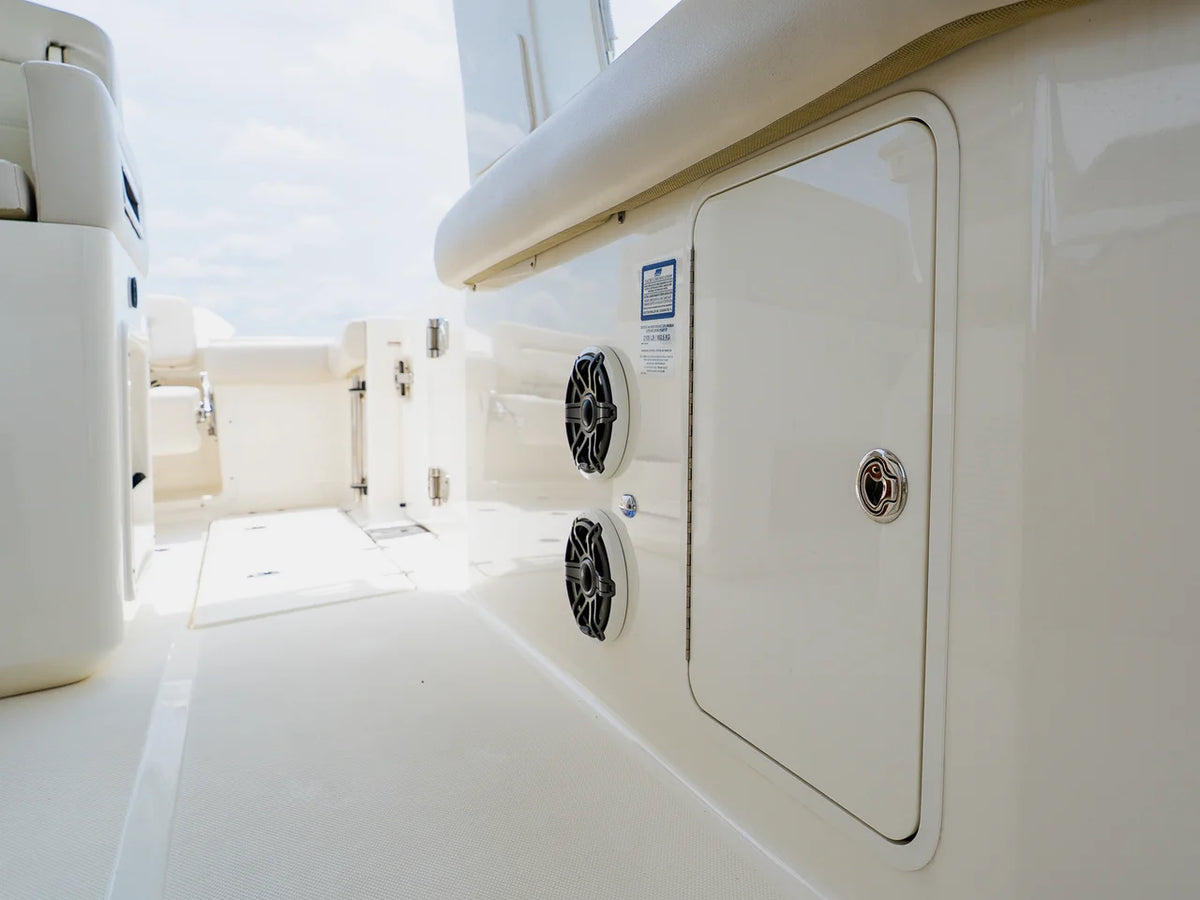 2023 Boston Whaler 350 Realm 35.0 feet, Clearwater, Florida #59